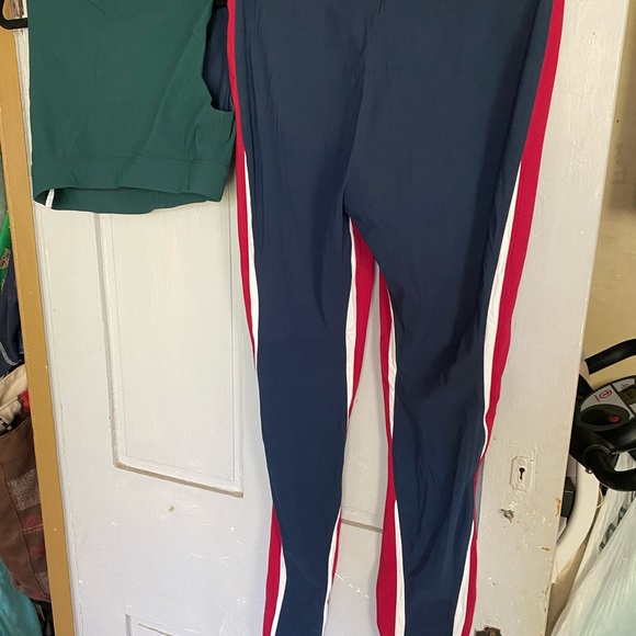 No Ka Oi Workout Bra & Leggings Set 3 Large NWOT - Picture 6 of 11